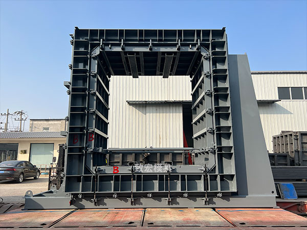 單倉(cāng)臥式綜合管廊模具